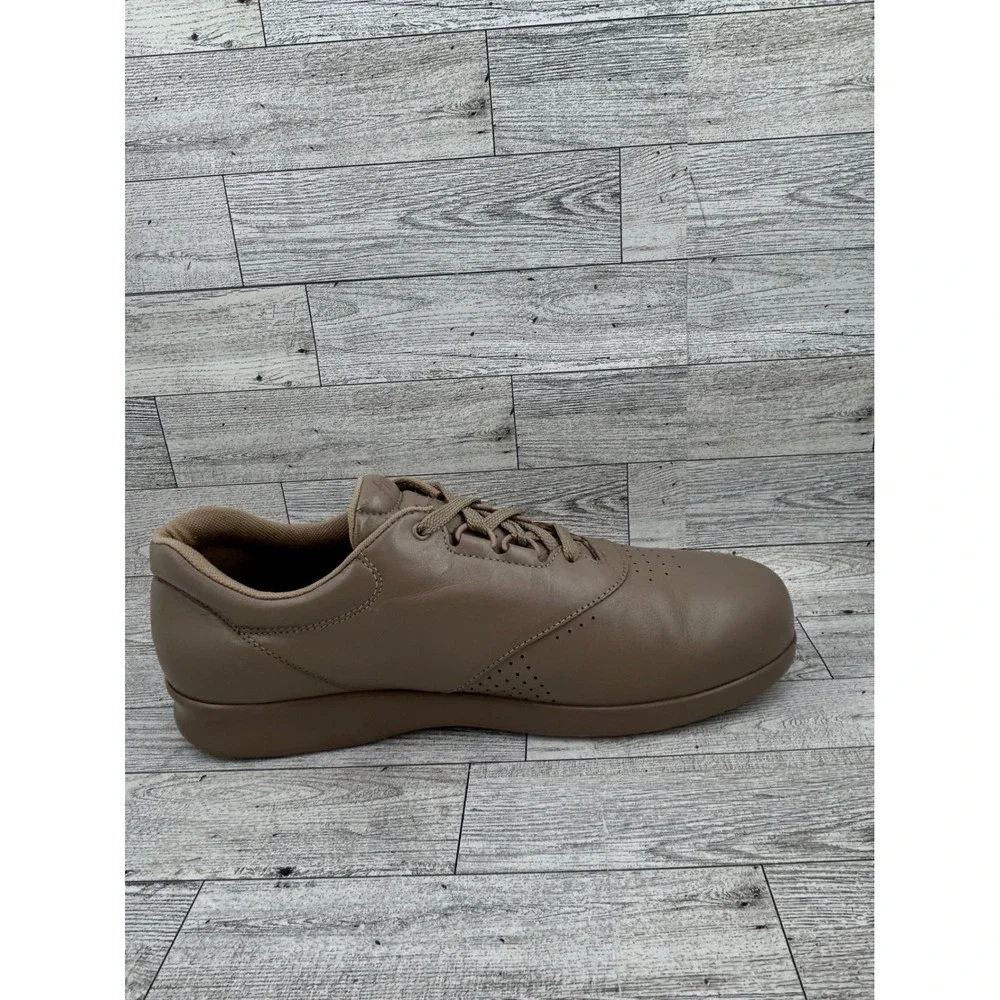 SAS Free Time Beige‎ Leather Comfort Walking Shoes Women's Size 11M